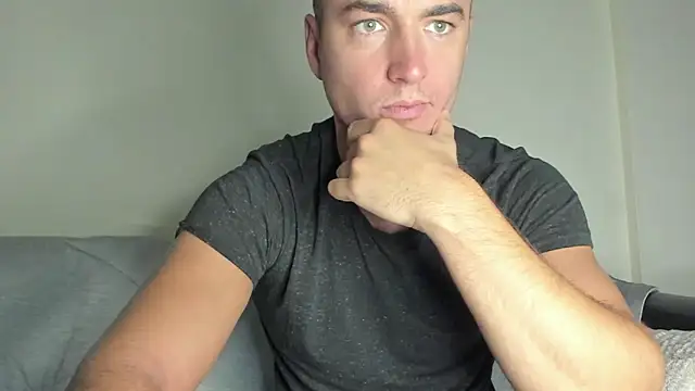 paulblack21 online show from January 2026 12:05:02 AM