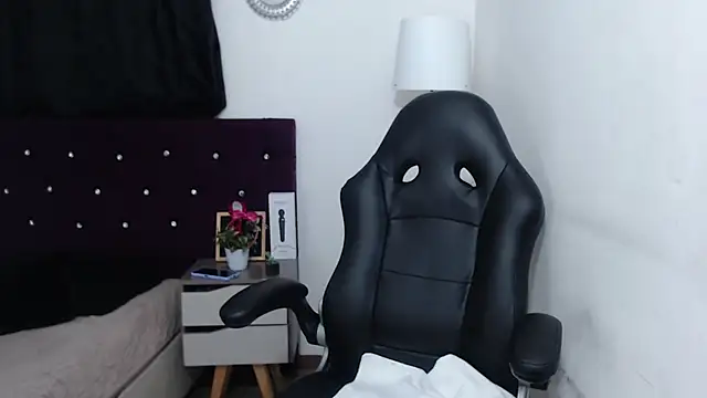 Snapshot of _Scarlett_Sweet chatting on November 2025 02:44:01 AM Scarlett Sweet online show from November 2025 02:44:01 AM