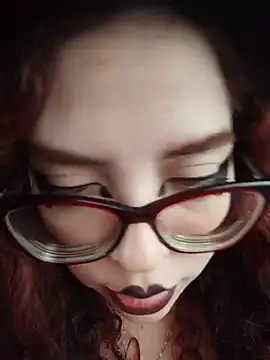 Snapshot of alicce_moon_ chatting on June 2026 06:47:01 PM alicce moon online show from June 2026 06:47:01 PM