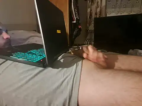 Snapshot of dilosan12345 chatting on December 2024 08:03:02 PM dilosan12345 online show from December 2024 08:03:02 PM