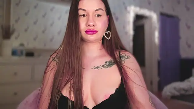 JuicyHelenX online show from October 2025 03:24:02 PM