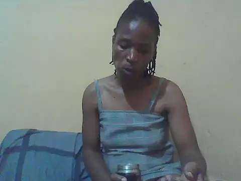 Snapshot of Smillie_prety chatting on November 2025 04:51:02 PM Smillie prety online show from November 2025 04:51:02 PM