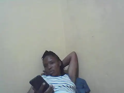 Snapshot of Smillie_prety chatting on November 2025 11:09:02 AM Smillie prety online show from November 2025 11:09:02 AM