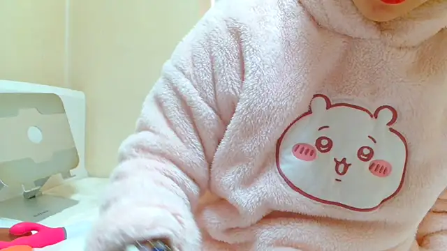 Snapshot of liliyRiSAcha-n chatting on February 2025 04:47:02 AM liliyRiSAcha-n online show from February 2025 04:47:02 AM