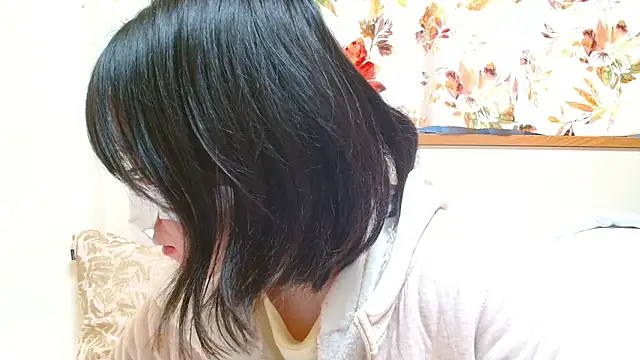 liliyRiSAcha-n online show from February 2026 07:23:01 AM