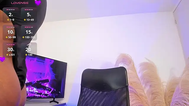 Snapshot of Fenty_XX chatting on September 2025 11:15:02 PM Fenty XX online show from September 2025 11:15:02 PM