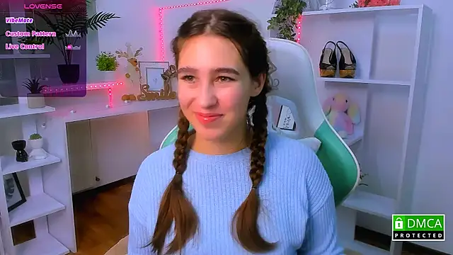  Eliizabeth  online show from November 2025 10:30:02 PM