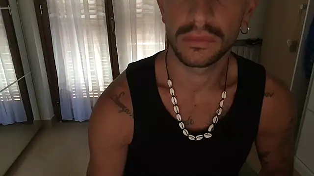 Snapshot of lupopiemontese chatting on June 2026 07:54:02 AM lupopiemontese online show from June 2026 07:54:02 AM