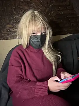 Snapshot of Mayoosh6 chatting on February 2025 05:08:01 AM Mayoosh6 online show from February 2025 05:08:01 AM