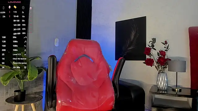 DannSmmith online show from February 2026 04:39:02 AM