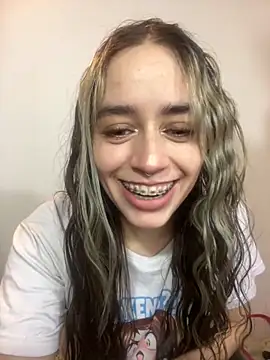 Snapshot of Natalia_Suarez chatting on November 2025 12:10:01 AM Natalia Suarez online show from November 2025 12:10:01 AM