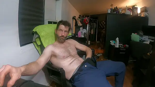 Snapshot of leanjamesdean chatting on February 2025 02:07:02 AM leanjamesdean online show from February 2025 02:07:02 AM