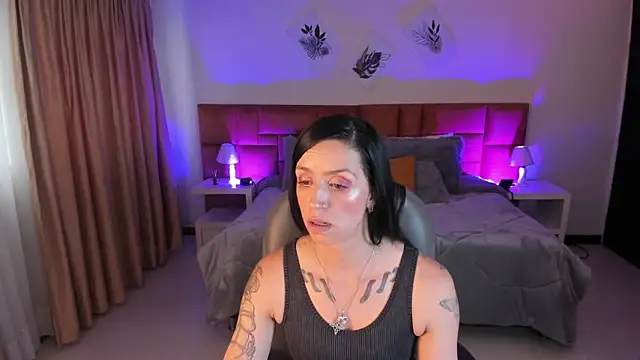 Kristen Garner online show from September 2025 07:48:01 PM