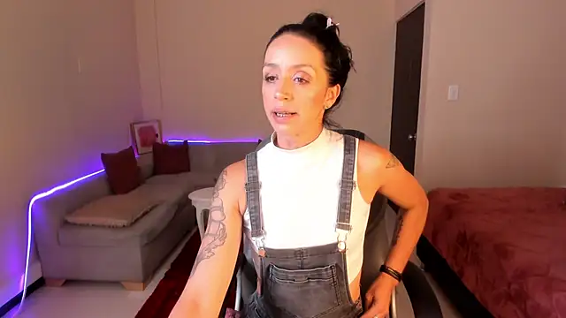 Kristen Garner online show from April 2026 08:23:01 PM