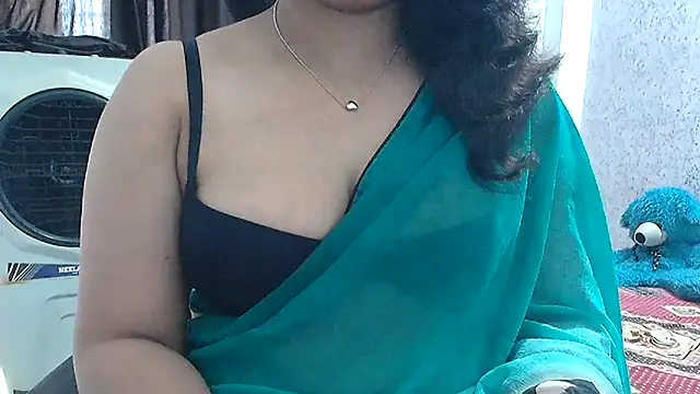 Snapshot of Maria_55 chatting on May 2026 05:56:01 AM Maria 55 online show from May 2026 05:56:01 AM