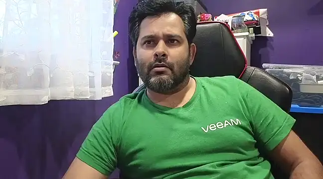 Snapshot of Sakhtlaundaz chatting on December 2024 09:48:01 PM Sakhtlaundaz online show from December 2024 09:48:01 PM