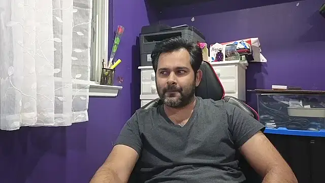 Snapshot of Sakhtlaundaz chatting on December 2024 11:56:02 PM Sakhtlaundaz online show from December 2024 11:56:02 PM