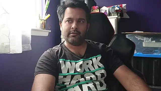 Snapshot of Sakhtlaundaz chatting on December 2024 08:47:01 PM Sakhtlaundaz online show from December 2024 08:47:01 PM