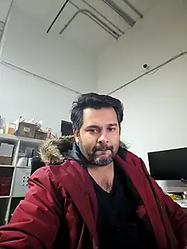 Snapshot of Sakhtlaundaz chatting on December 2024 10:45:01 PM Sakhtlaundaz online show from December 2024 10:45:01 PM