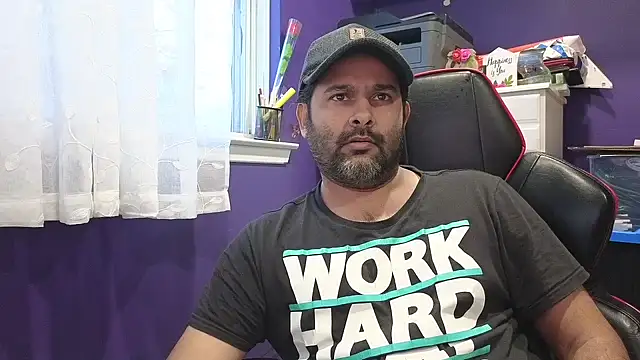 Snapshot of Sakhtlaundaz chatting on January 2025 09:57:02 PM Sakhtlaundaz online show from January 2025 09:57:02 PM