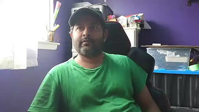 Snapshot of Sakhtlaundaz chatting on January 2025 04:51:02 PM Sakhtlaundaz online show from January 2025 04:51:02 PM