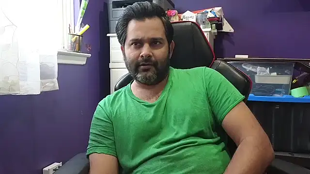 Snapshot of Sakhtlaundaz chatting on January 2025 08:36:02 PM Sakhtlaundaz online show from January 2025 08:36:02 PM