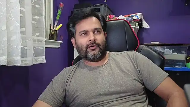 Snapshot of Sakhtlaundaz chatting on January 2025 11:27:02 PM Sakhtlaundaz online show from January 2025 11:27:02 PM