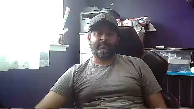 Snapshot of Sakhtlaundaz chatting on January 2025 06:27:01 PM Sakhtlaundaz online show from January 2025 06:27:01 PM