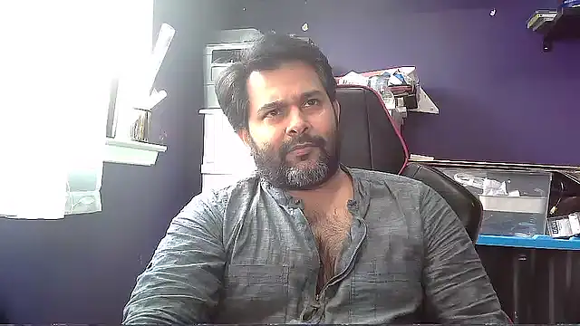 Snapshot of Sakhtlaundaz chatting on January 2025 05:07:02 PM Sakhtlaundaz online show from January 2025 05:07:02 PM