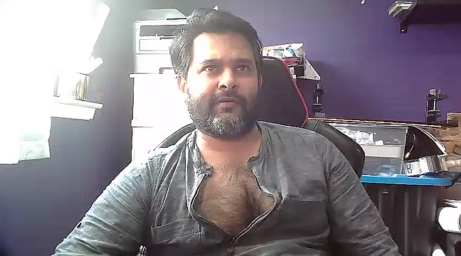 Snapshot of Sakhtlaundaz chatting on January 2025 05:17:02 PM Sakhtlaundaz online show from January 2025 05:17:02 PM