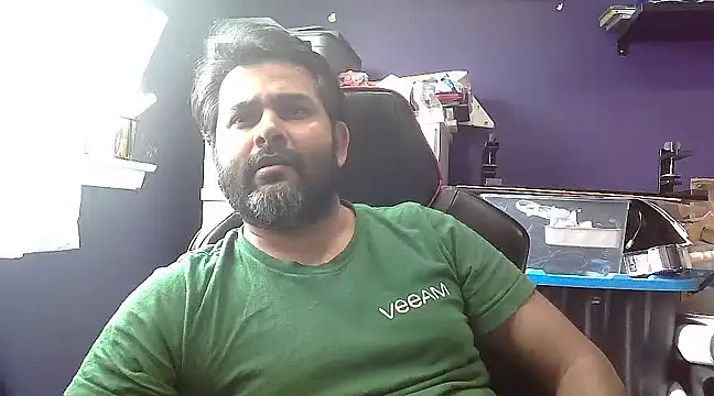 Snapshot of Sakhtlaundaz chatting on January 2025 06:46:01 PM Sakhtlaundaz online show from January 2025 06:46:01 PM