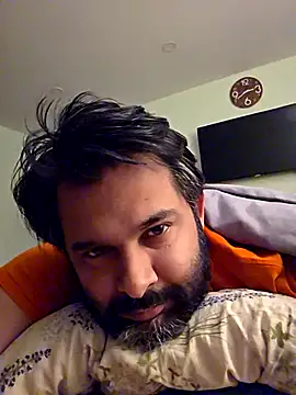 Snapshot of Sakhtlaundaz chatting on February 2025 06:45:01 AM Sakhtlaundaz online show from February 2025 06:45:01 AM