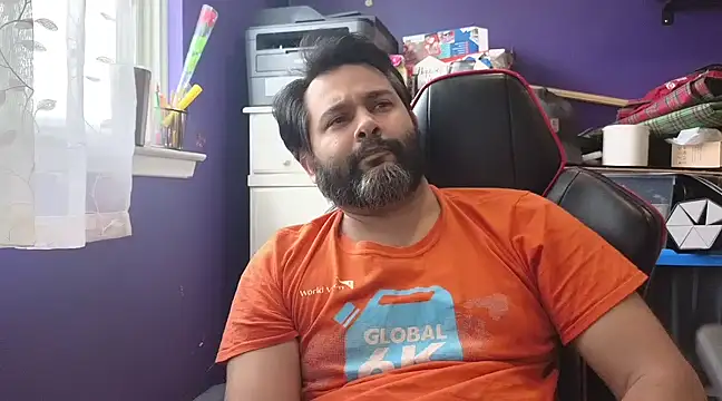 Snapshot of Sakhtlaundaz chatting on February 2025 05:03:02 PM Sakhtlaundaz online show from February 2025 05:03:02 PM