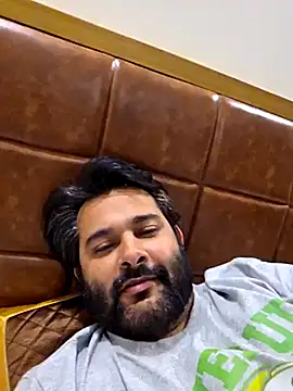 Snapshot of Sakhtlaundaz chatting on February 2025 05:39:02 PM Sakhtlaundaz online show from February 2025 05:39:02 PM