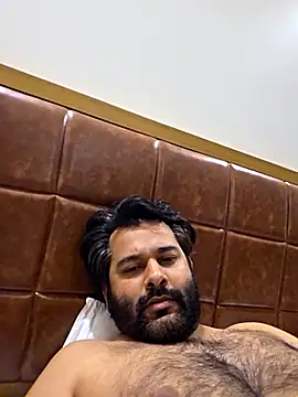 Snapshot of Sakhtlaundaz chatting on February 2025 06:31:02 PM Sakhtlaundaz online show from February 2025 06:31:02 PM