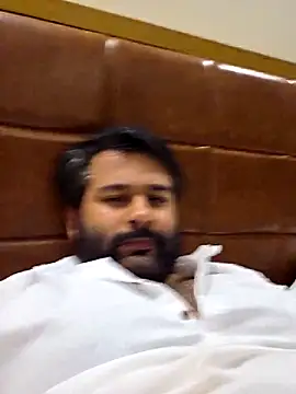 Snapshot of Sakhtlaundaz chatting on February 2025 01:28:01 PM Sakhtlaundaz online show from February 2025 01:28:01 PM