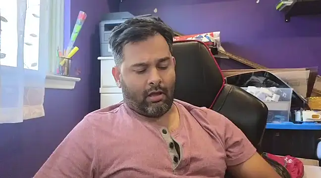 Snapshot of Sakhtlaundaz chatting on March 2025 07:04:02 PM Sakhtlaundaz online show from March 2025 07:04:02 PM