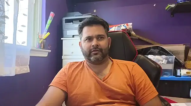 Snapshot of Sakhtlaundaz chatting on March 2025 04:51:01 PM Sakhtlaundaz online show from March 2025 04:51:01 PM