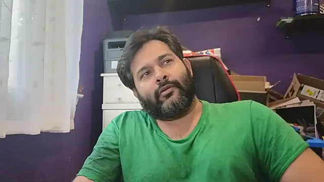 Snapshot of Sakhtlaundaz chatting on September 2025 12:38:02 PM Sakhtlaundaz online show from September 2025 12:38:02 PM