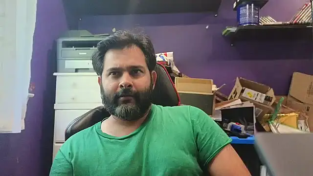 Snapshot of Sakhtlaundaz chatting on September 2025 05:14:02 PM Sakhtlaundaz online show from September 2025 05:14:02 PM