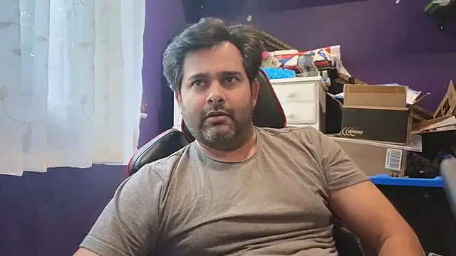 Snapshot of Sakhtlaundaz chatting on September 2025 08:12:02 PM Sakhtlaundaz online show from September 2025 08:12:02 PM