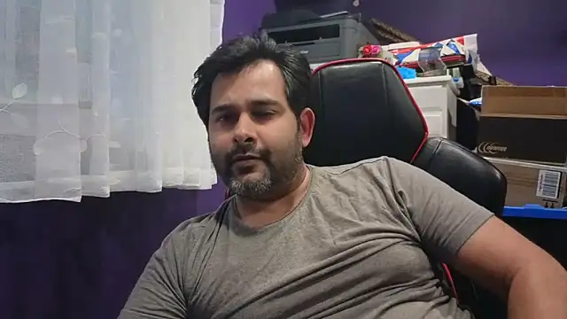 Snapshot of Sakhtlaundaz chatting on September 2025 11:09:02 PM Sakhtlaundaz online show from September 2025 11:09:02 PM