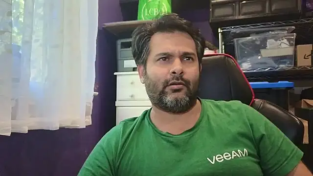 Snapshot of Sakhtlaundaz chatting on October 2025 08:28:02 PM Sakhtlaundaz online show from October 2025 08:28:02 PM