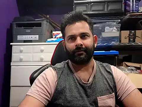 Snapshot of Sakhtlaundaz chatting on October 2025 10:41:01 PM Sakhtlaundaz online show from October 2025 10:41:01 PM