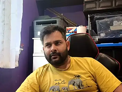 Snapshot of Sakhtlaundaz chatting on October 2025 06:18:01 PM Sakhtlaundaz online show from October 2025 06:18:01 PM