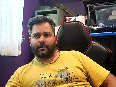 Snapshot of Sakhtlaundaz chatting on October 2025 08:42:01 PM Sakhtlaundaz online show from October 2025 08:42:01 PM