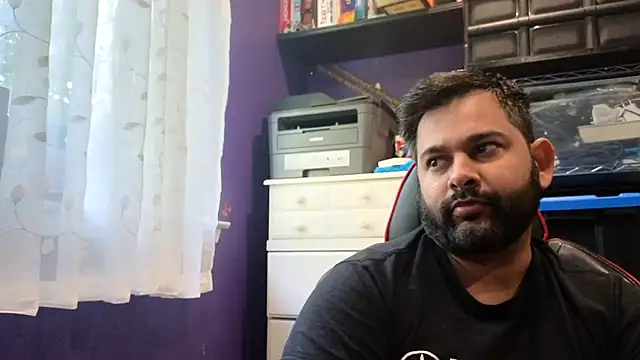 Snapshot of Sakhtlaundaz chatting on October 2025 01:22:02 PM Sakhtlaundaz online show from October 2025 01:22:02 PM