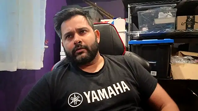 Snapshot of Sakhtlaundaz chatting on October 2025 08:52:01 PM Sakhtlaundaz online show from October 2025 08:52:01 PM