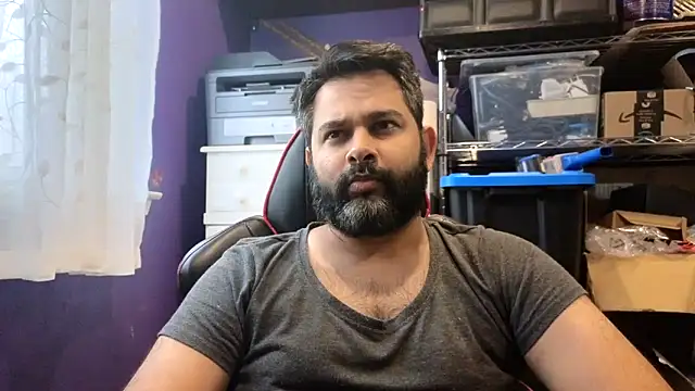 Sakhtlaundaz online show from November 2025 04:49:01 PM