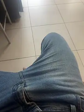 Snapshot of punhetaba chatting on February 2026 04:05:02 PM punhetaba online show from February 2026 04:05:02 PM